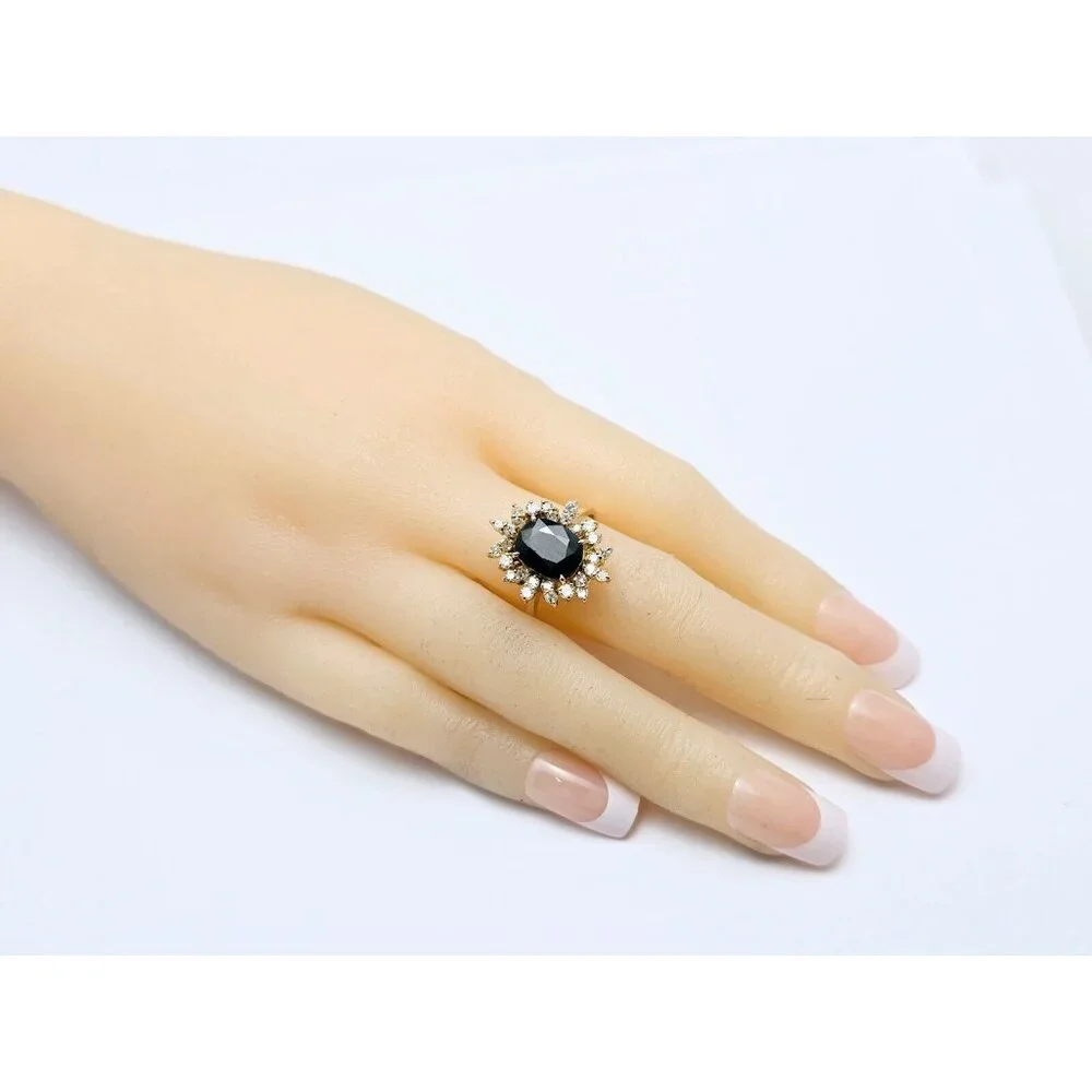 18K Solid Yellow Gold Designer Oval Sapphire & Round Diamond Ring - Size 8.75